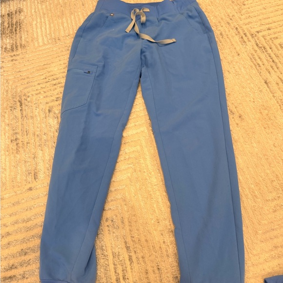 Figs bundle - Picture 2 of 3